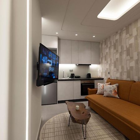 Rizes Suites 3 塞萨洛尼基 外观 照片
